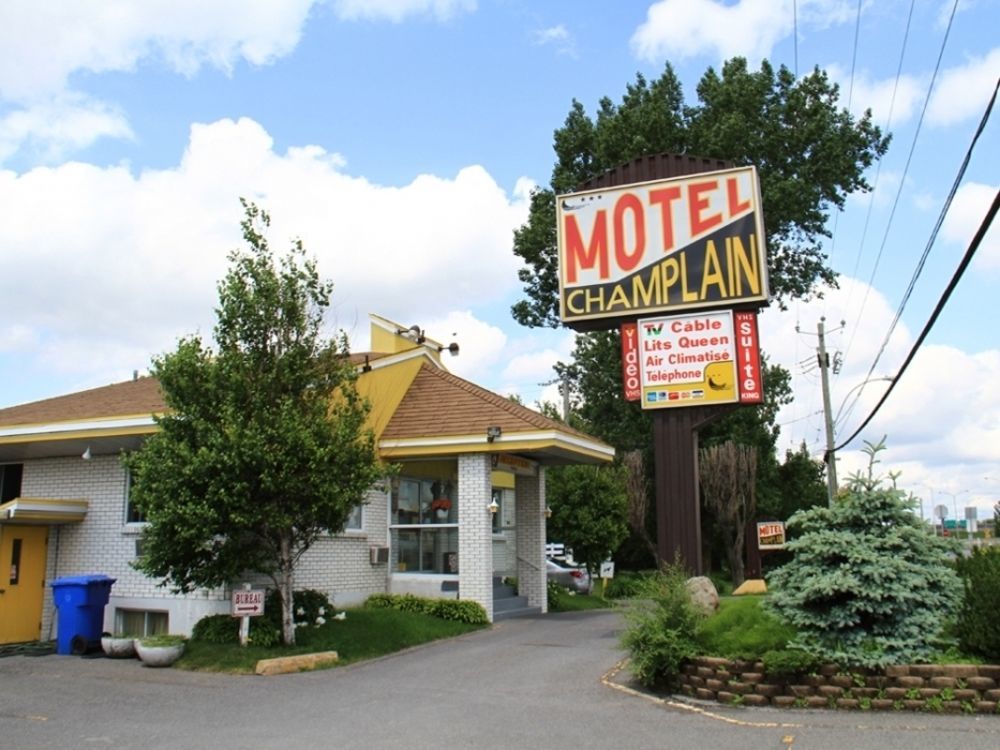 Motel Champlain Броссар Екстер'єр фото